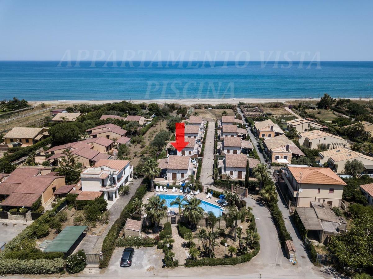 Mansarda Con Vista Piscina Βίλα Campofelice Di Roccella Εξωτερικό φωτογραφία